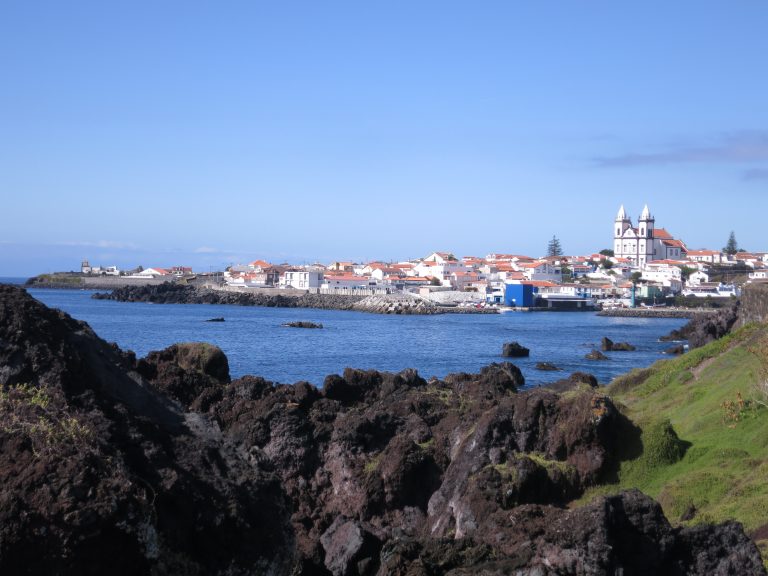 Trip to the Azores,  a short walk from Angra to São Mateus da Calheta